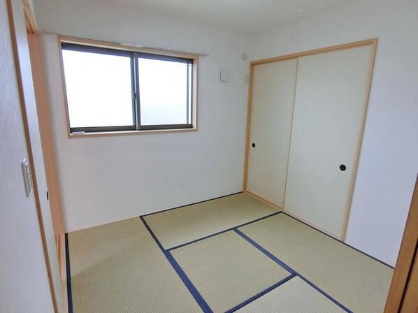 桜山レジデンスの物件内観写真